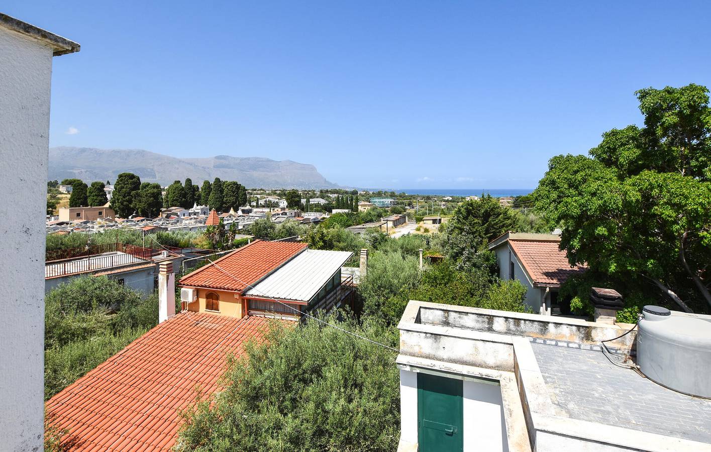 Apartamento vacacional entero, Apartamento con vistas al mar, terraza, WiFi y aparcamiento in Capaci, Provincia de Palermo