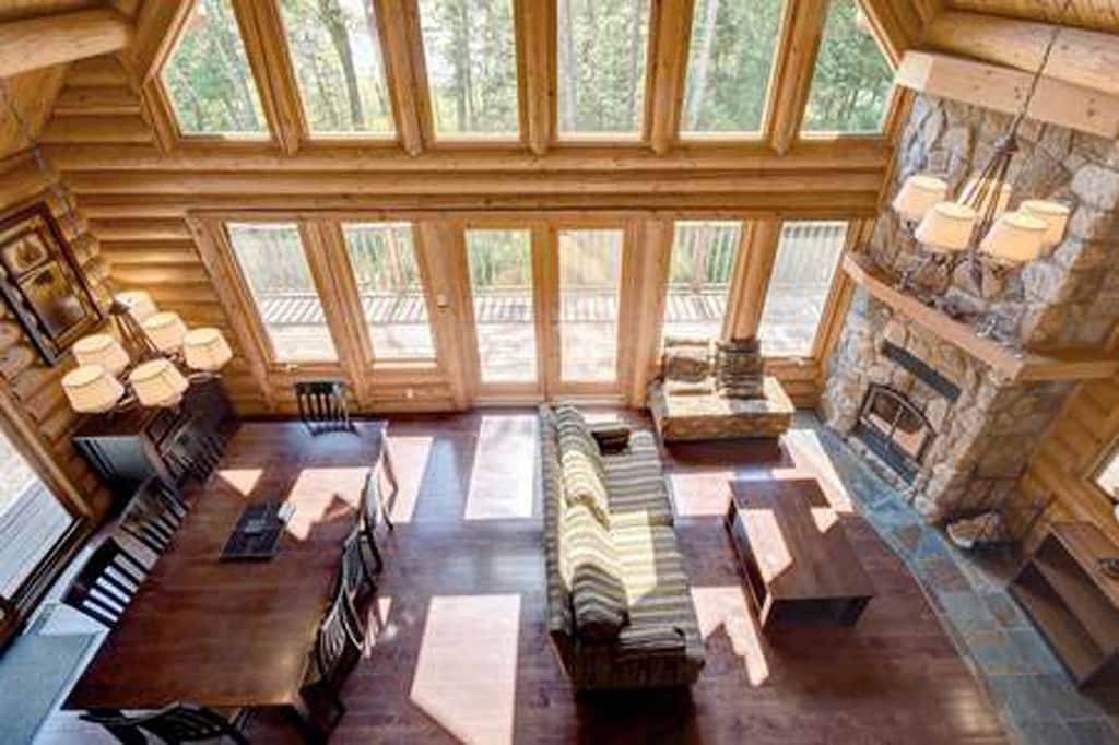 Cabin Rentals And Lodges for 12 Guests in Labelle Québec, Quebec