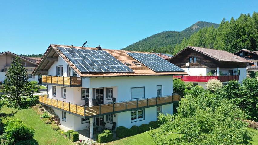 Ganze Ferienwohnung, Ferienhaus Wellisch - FeWo 3, Lärche, 75 qm mit Wohnzimmer in Lohberg, Ostbayern