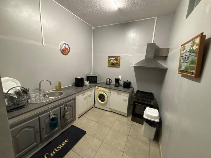 Gîte pour 10 personnes, avec jacuzzi et jardin dans Les Makes - 3