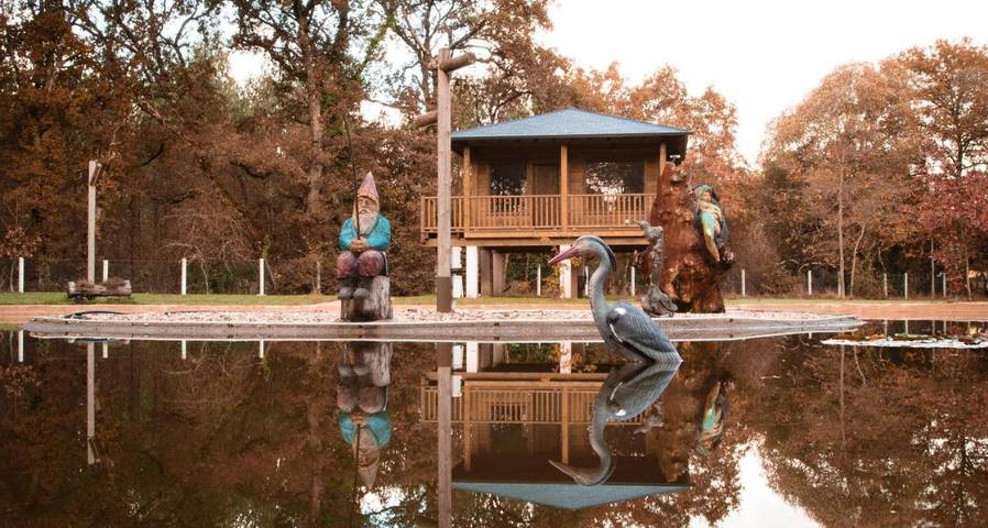 Camping para 4 personas, con vistas y jardín además de balcón y vistas al lago en 