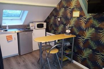 Gîte pour 2 personnes, avec jardin à Garennes-sur-Eure