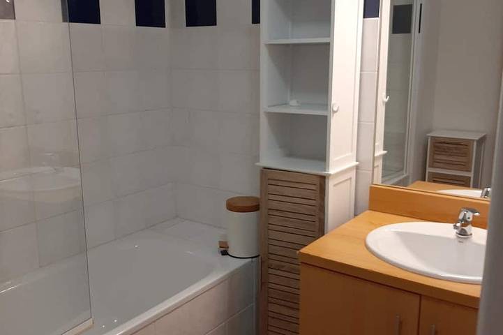 Gîte pour 7 personnes, avec balcon ainsi que piscine et sauna à Ustou - 3