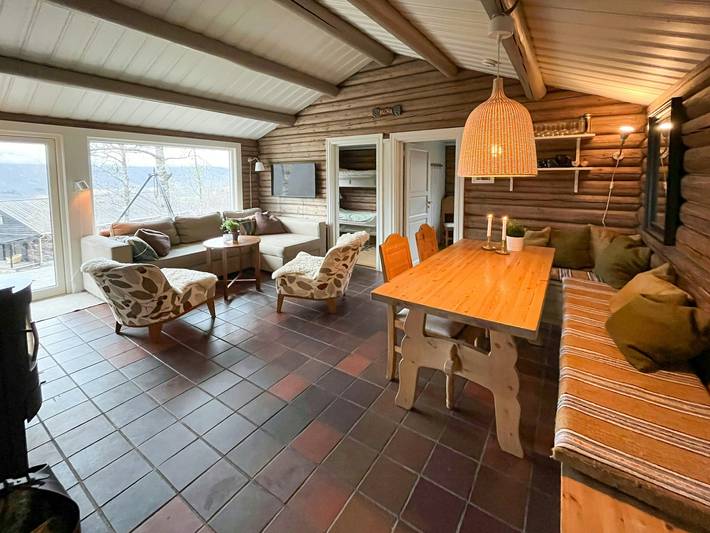 Feriehus for 6 personer, med terrasse, dyr tillatt i Østlandet