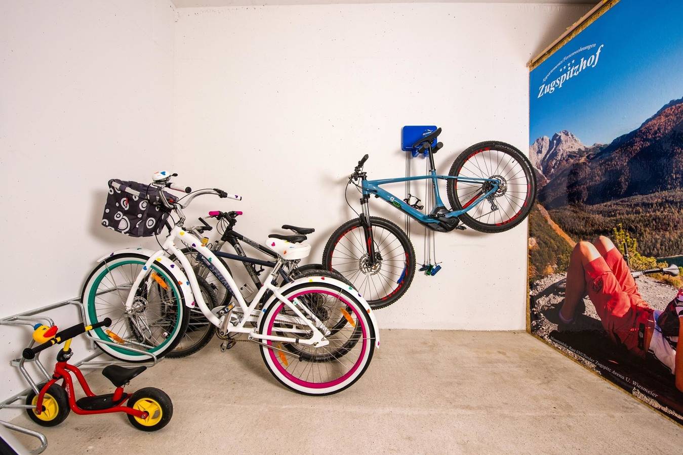 Ganze Ferienwohnung, 4 Sterne Appartementhotel Zugspitzhof - Appartement mit 2 Schlafzimmer in Ehrwald, Ammergauer Alpen (Österreich)