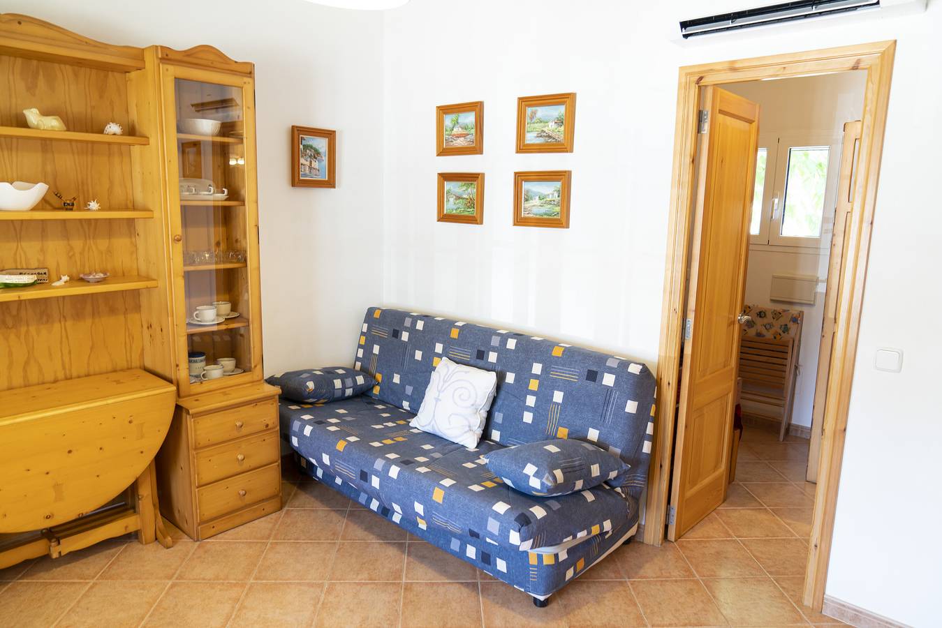 Holiday Home 'La Casa Del Pescador' with Sea Views, Wi-Fi and Air Conditioning in Es Canutells, Mahón