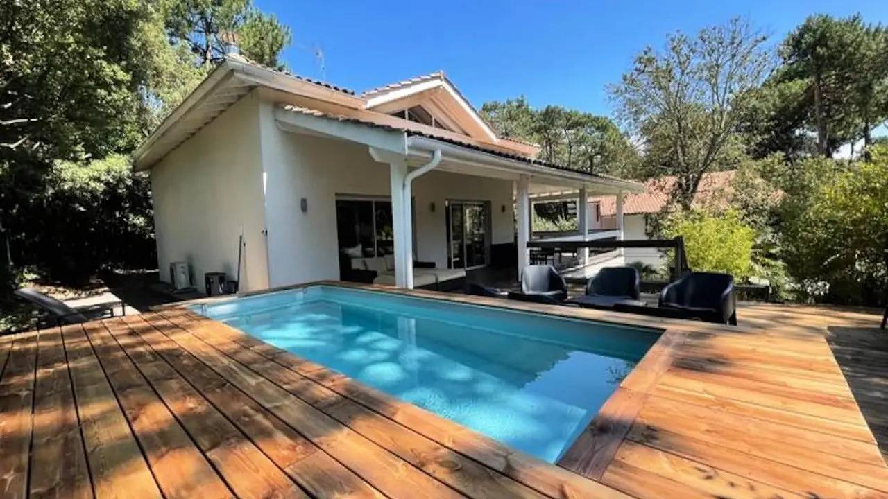Appartement de vacances entier, Appartement de vacances pour 11 personnes avec jardin in Le Moulleau, La Teste-de-Buch