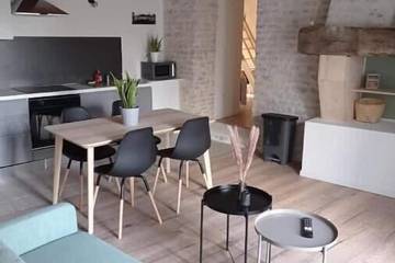 Gîte pour 5 personnes, avec jardin à Surgères