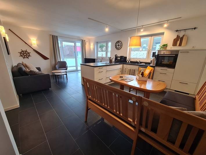 Ferienwohnung für 4 Personen, mit Balkon in Jever