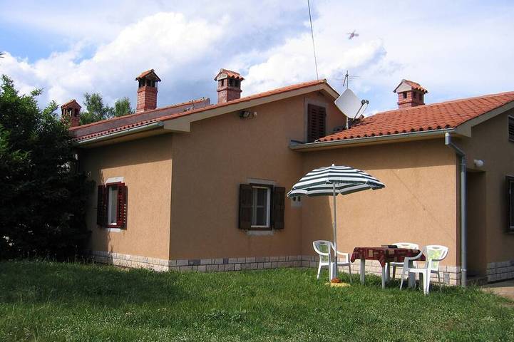 Holiday home for 5 people, with garden, with pets - 1