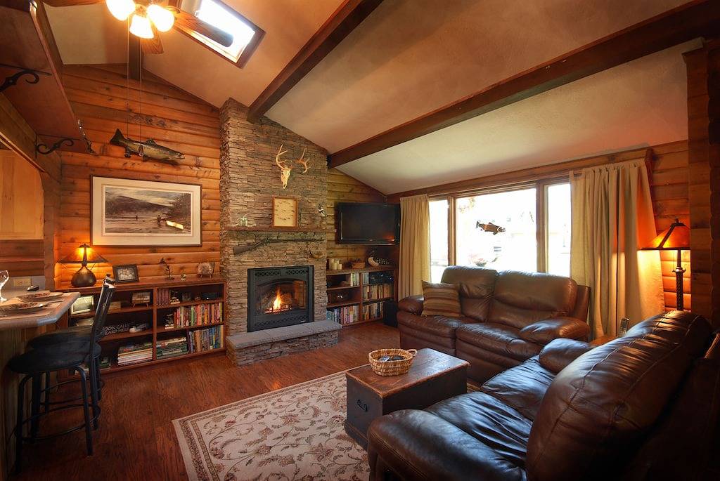 Sägewerkskabine, eine Montana Rock Creek Kabine in Granite County