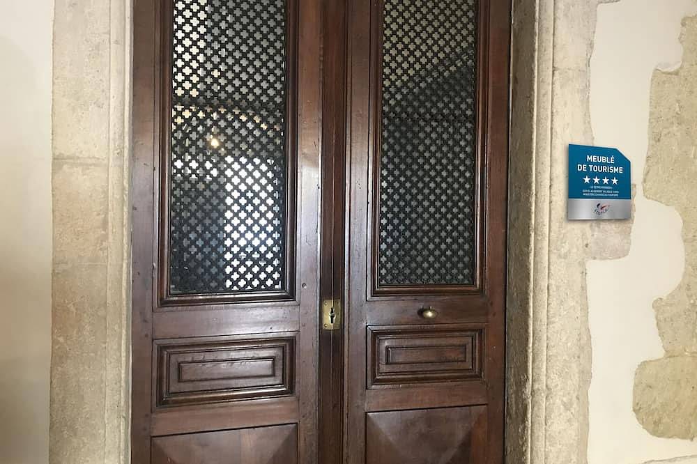 Chambre D’hôte pour 2 Personnes dans Narbonne, Côte d'Améthyste