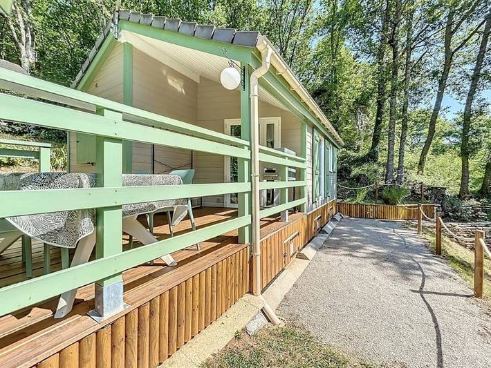 Gîte pour 6 personnes, avec piscine et jardin, animaux acceptés à Lissac-sur-Couze - 4