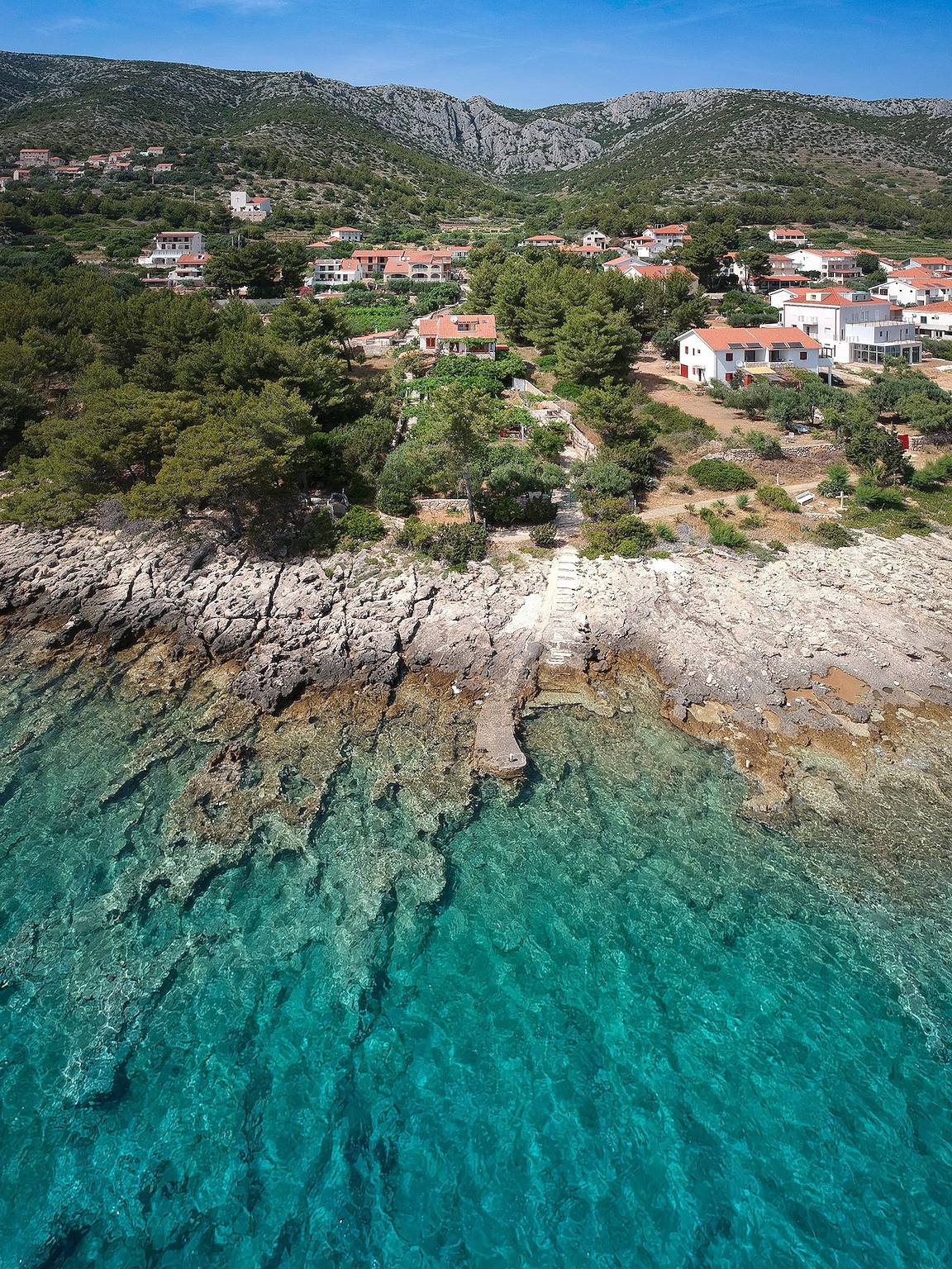 Ganze Wohnung, 1-Zimmer-Ferienwohnung am Strand Zavala, Hvar A-2061-b in Zavala, Hvar