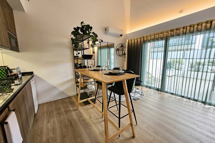 Ganze Ferienwohnung, Ferienwohnung für 2 Personen mit Terrasse in Marinha Grande, Leiria District