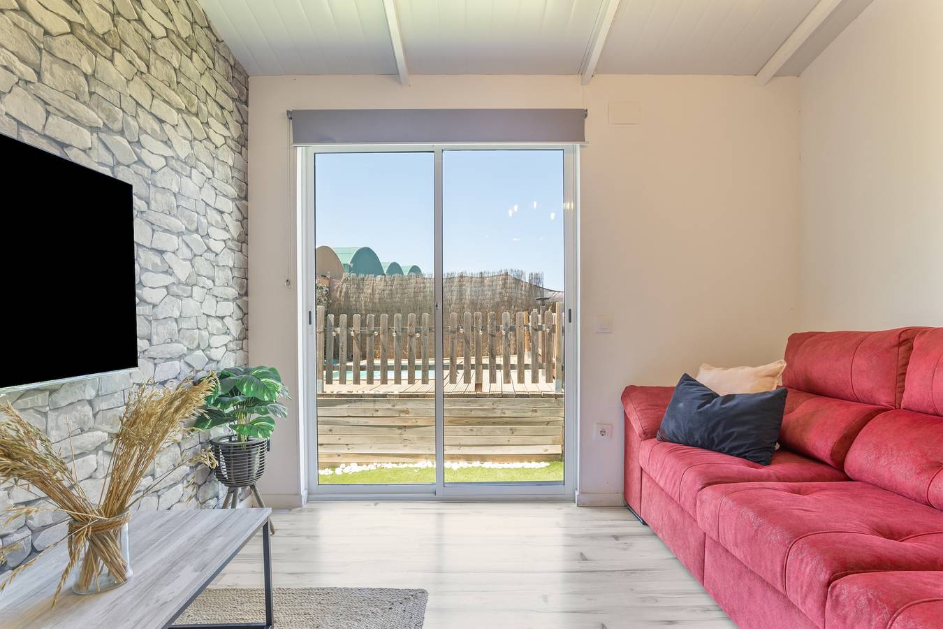 Cottage 'Casita de Ana' con piscina privata, Wi-Fi e aria condizionata in Conil de la Frontera, Costa de la Luz