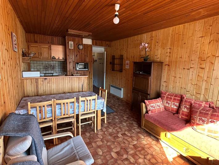 Gîte pour 6 personnes, avec balcon dans Station de Super-Besse (Super-Besse) - 2