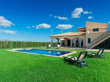 Villa in Sa Pobla, Mallorca Norden für 8 