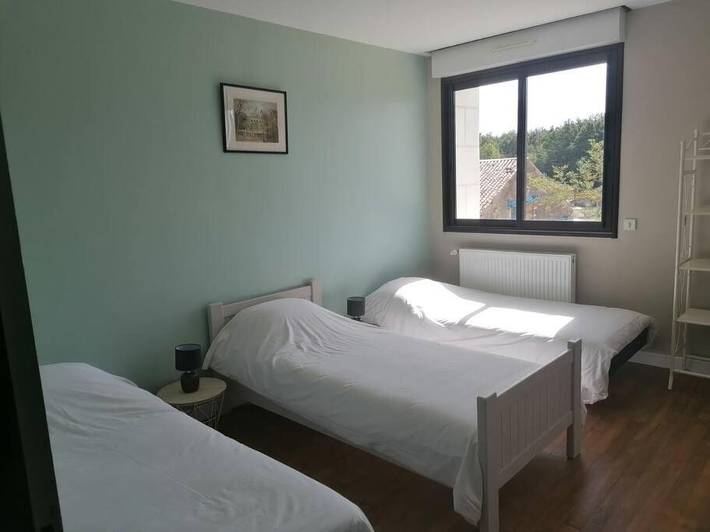 Location de vacances pour 12 personnes, avec jardin à Chalandray - 3