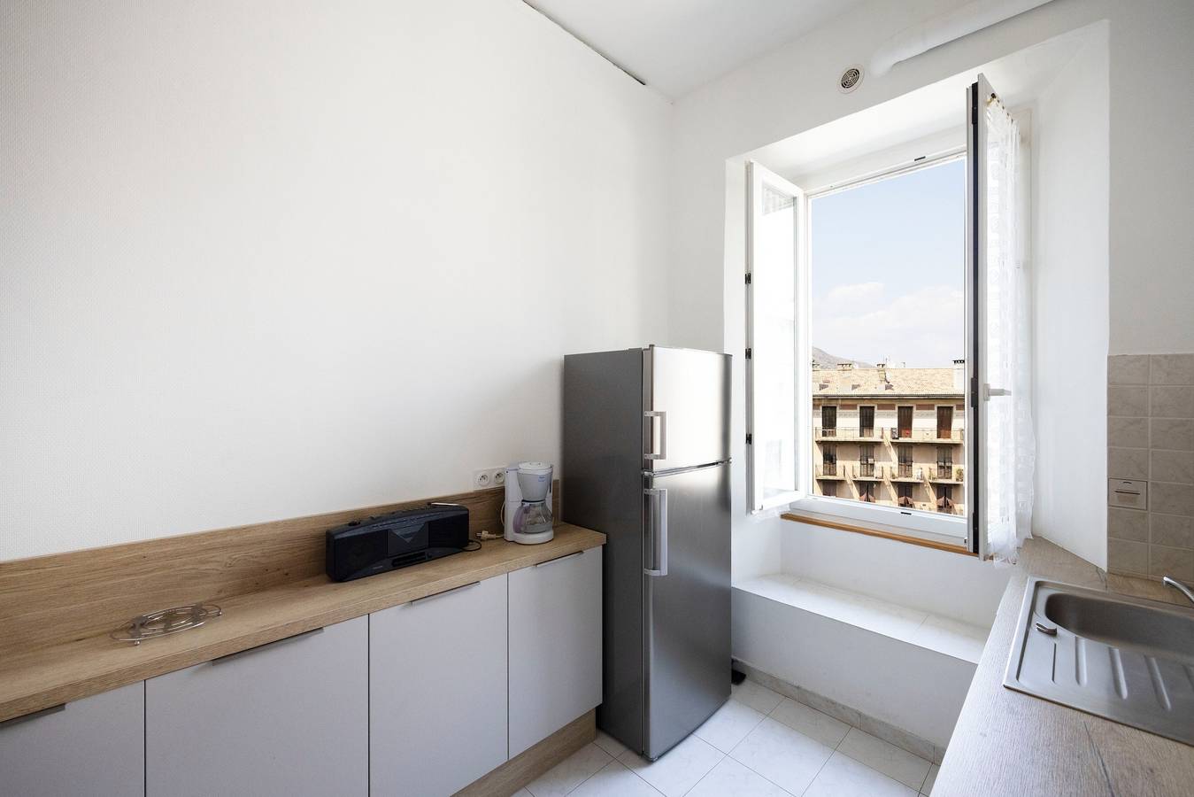 Appartement entier, Appartement douillet Place Paoli – Vue montagne, cœur de Corte in Corte, Parc naturel régional de Corse
