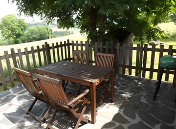 Location De Vacances pour 5 Personnes dans Saint-Saturnin (Cantal), Parc naturel régional des Volcans d'Auvergne, Photo 2