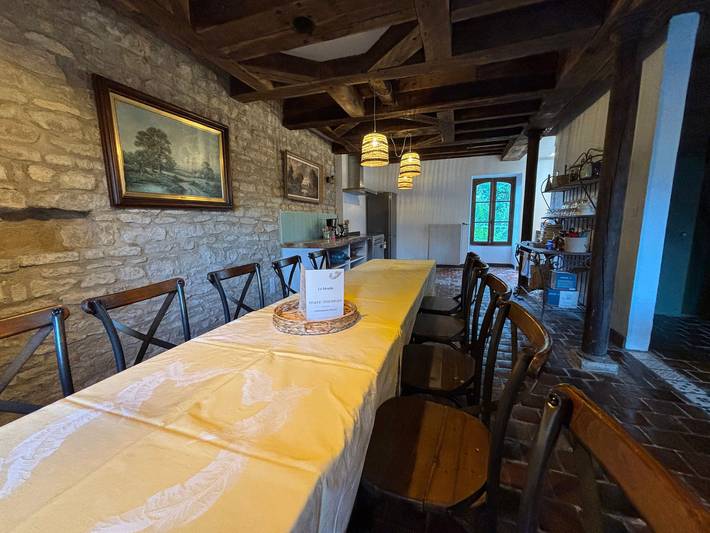 Gîte pour 14 personnes, avec jardin à Saint-Père (Yonne) - 4