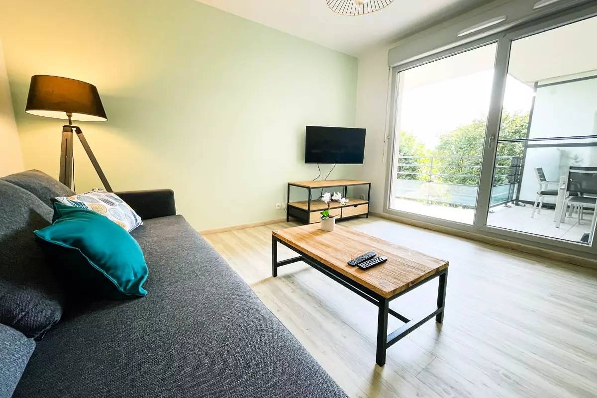 Appartement entier, Appartements pour 4 Personnes in Montbonnot-Saint-Martin, Isère