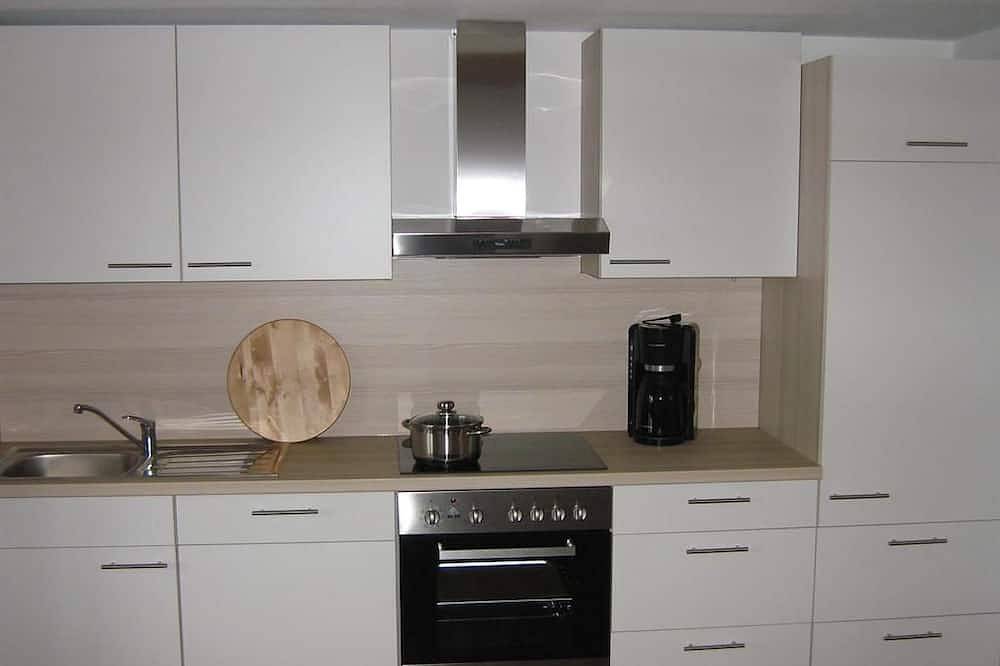 Ganze Wohnung, Ferienwohnung Georg Gassenhuber - Ferienwohnung (2 Schlafz.) in Unterammergau, Bayerische Alpen