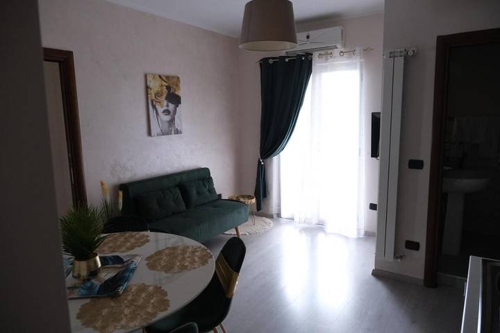 Appartamento per 4 persone, con Balcone a Acerra
