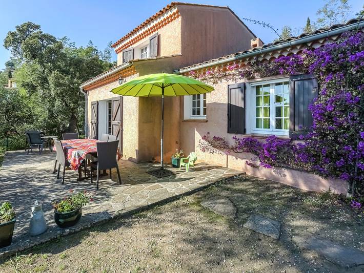 Ferienhaus für 7 Personen, mit Terrasse und Pool, kinderfreundlich in Bormes-les-Mimosas