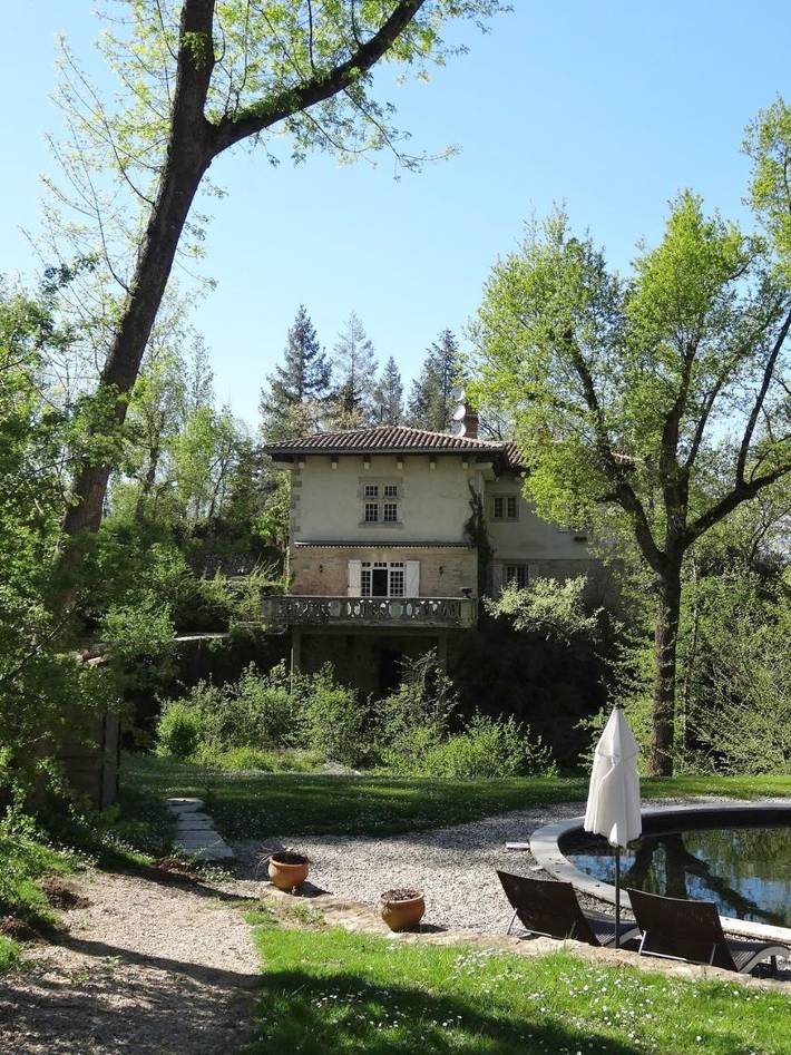 Hôtel pour 2 personnes, avec Terrasse ainsi que Jardin et Piscine à Nègrepelisse