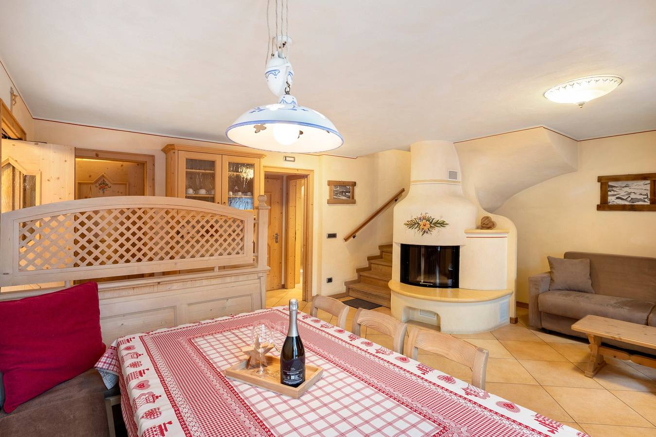 Ganze Wohnung, Ferienwohnung 'Gioanzin' mit Bergblick, Balkon und Wlan in Livigno (Stadt), Livigno