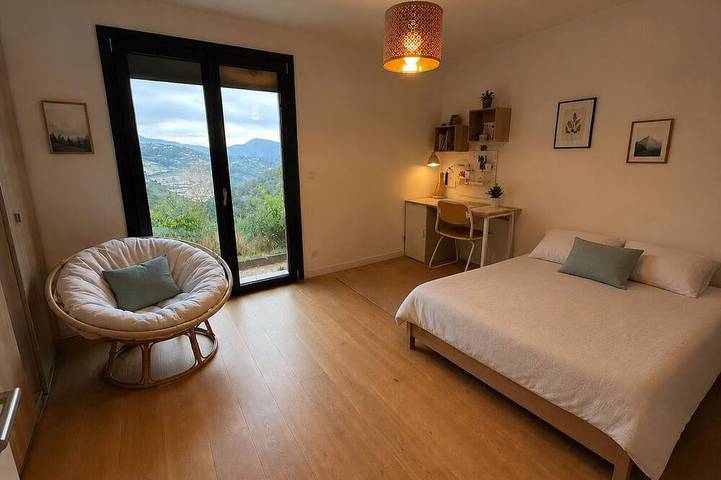 Location de vacances pour 8 personnes, avec jardin et balcon à Falicon - 2