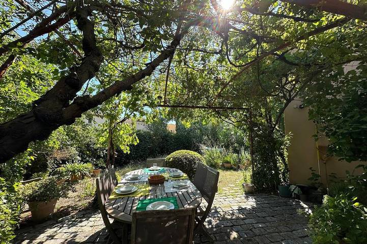 Location de vacances pour 6 personnes, avec jardin à Puyricard