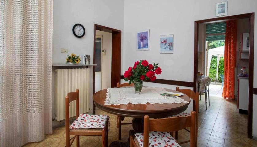 Appartamento per 7 persone, con Terrazza e Giardino a Igea Marina