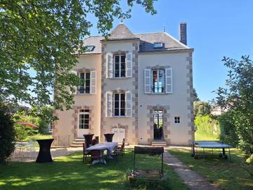 Cottage pour 10 personnes, avec jardin à Montournais
