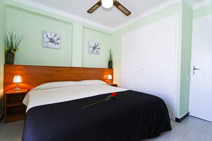 Gîte pour 6 personnes, avec terrasse dans La Pineda - 3