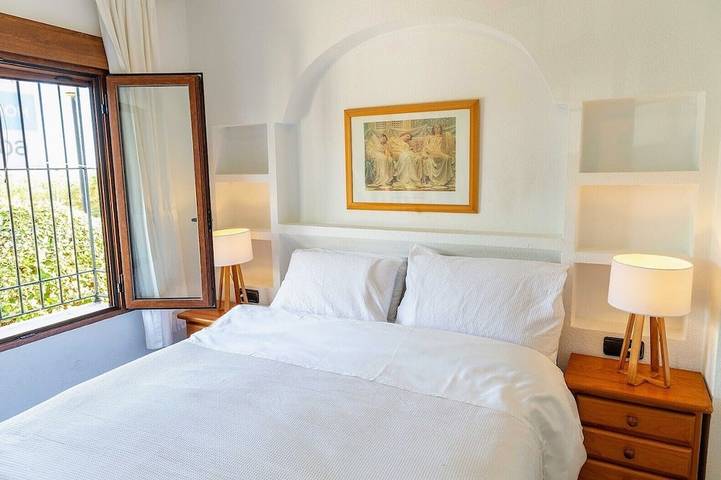 Location de vacances pour 6 personnes, avec terrasse et piscine dans Playa Flamenca - 3