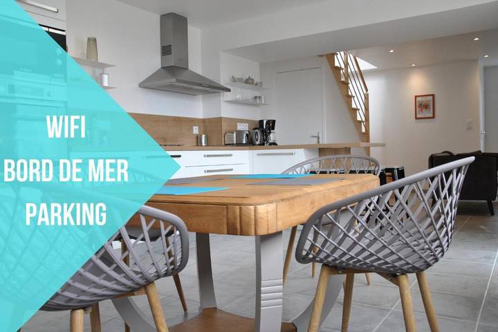 Location de vacances pour 5 personnes, avec vue et terrasse à Sibiril - 2