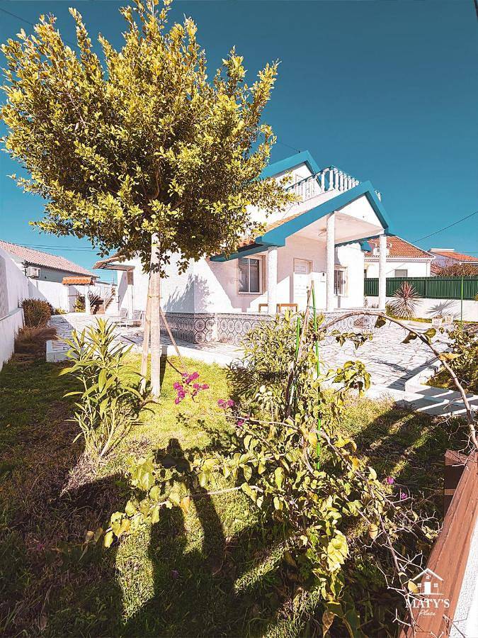 Casa de férias para 4 pessoas, com Jacuzzi e Terraço e ainda Jardim and Vista em Mafra