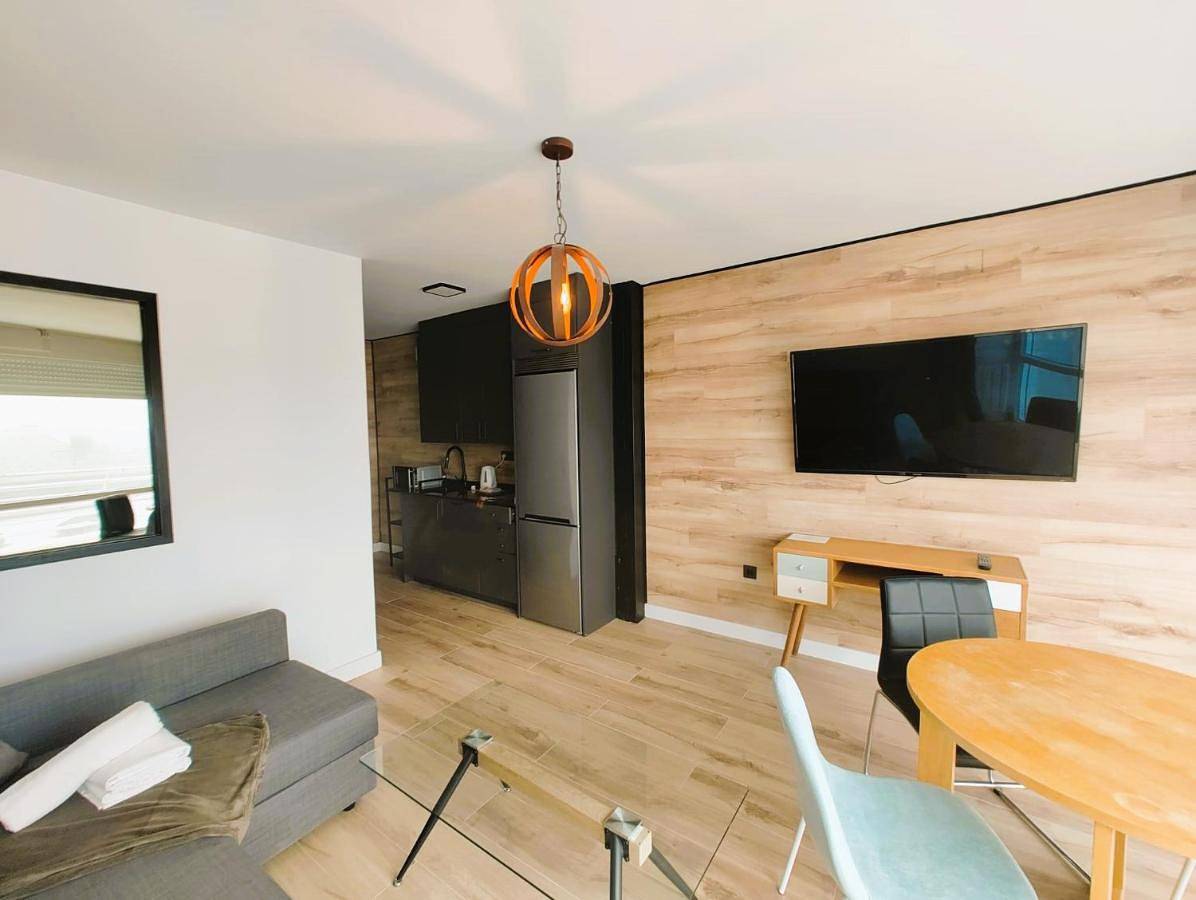 Apartamento entero, Todosierranevada Zona Baja - Montblanc Vistas A La Montana - Junto a los Telecabinas in Sierra Nevada Ski Resort, Monachil