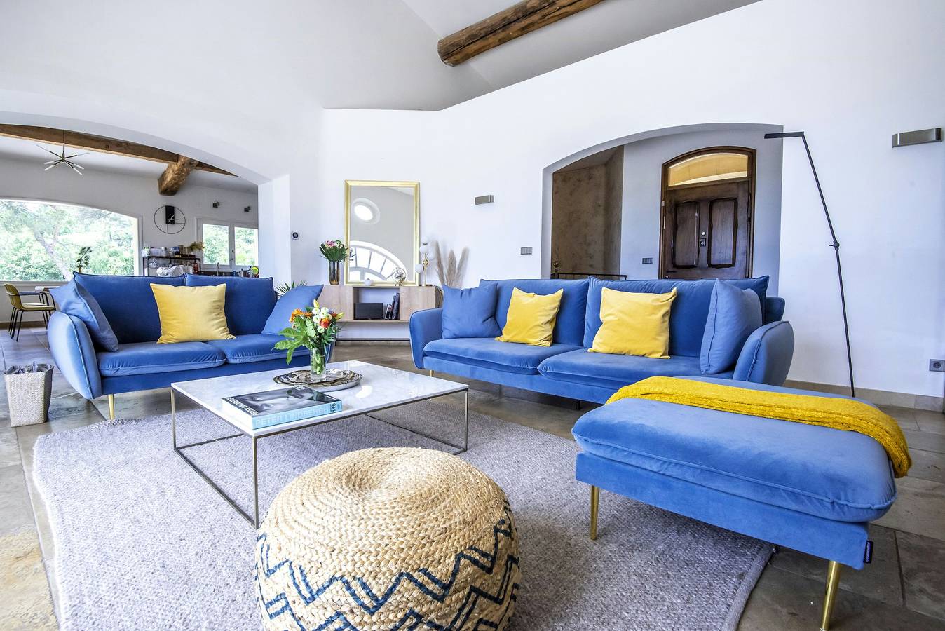 Provençal house with pool in Le Tholonet in Le Tholonet, Aix-en-Provence region