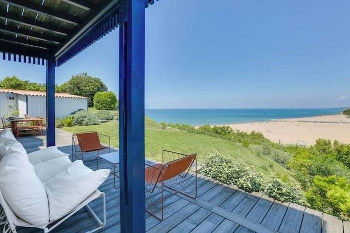 Villa pour 11 personnes, avec balcon ainsi que piscine et jardin à Bidart