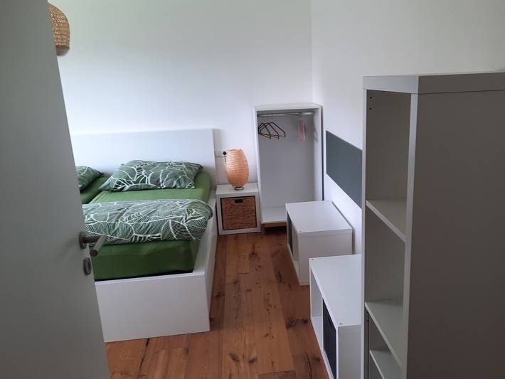 Hel lejlighed, Apartment 'Im Eyachtal' with Private Terrace, Private Garden and Wi-Fi in Pfeffingen (Zollernalbkreis), Albstadt