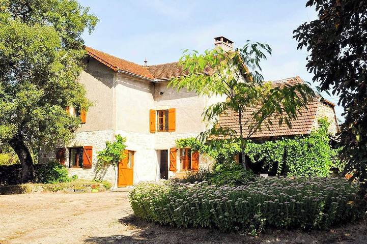 Location de vacances pour 6 personnes, avec jardin à Saint-Martin-Labouval