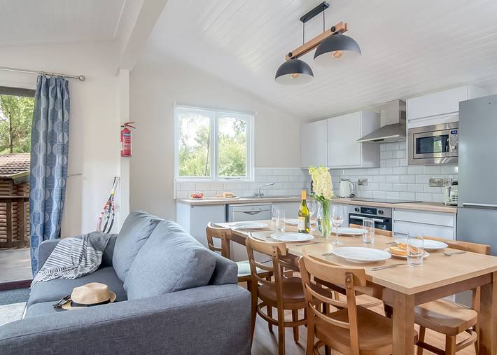 Superior 3, Slps 8, parking, decking in Dorset