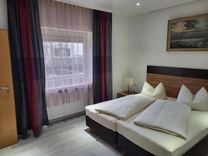 Apartmenthotel, mit Terrasse