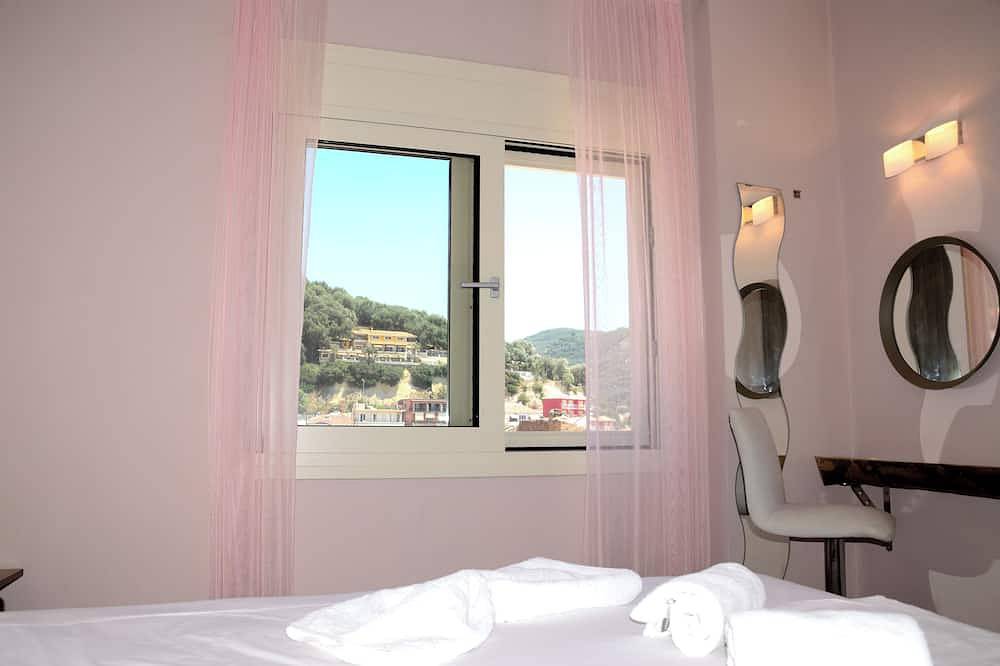 Hel lägenhet, Villa Yvonne by Ey Villas in Parga Stad, Preveza perifereiakí enótita