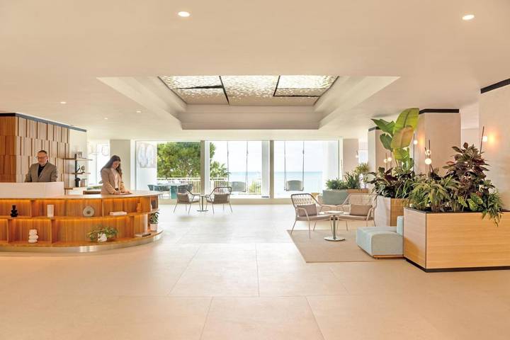 Hôtel pour 2 personnes, avec terrasse ainsi que piscine et vue, animaux acceptés - 1