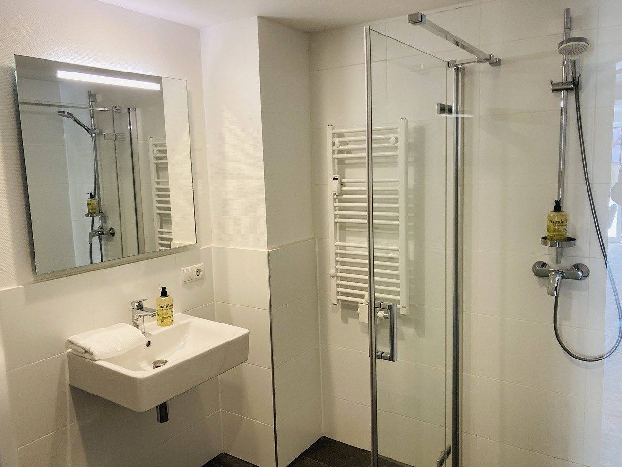 Ferienwohnungen und Monteurunterkunft "Mainbogen-Blick" - Ferienwohnung / Deluxe Apartment 1 in Grettstadt, Fränkisches Weinland